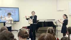 photo_5418123878841653484_y