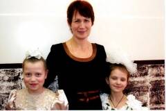 2007.03.04-2 Конкурс Юный вокалист №2 - ЛАУРЕАТЫ Титеева Даша, Бучнева Аня - Муз. учил. Пушкино