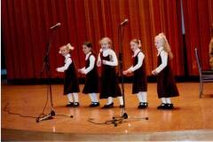 2008.11.12-2 №3- ПТАШЕЧКА в Третьяковской галерее Столярова Полина, Зиман Варя, Горюшина Саша, Гаязова Рита, Грязнова Даша - Открытие выставки СЕМИЦВЕТИКА