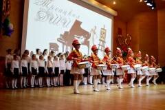 2015.12.11-8 №1 50-летие ДШИ барабанщицы открывают концерт