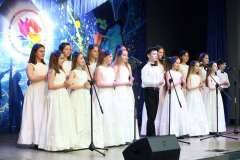 24.04.2-Festival-MOSGAZ-zazhigaet-zvezdy.-Vokalno-horovoj-ansambl-Notki.-Solist-Timofej-Fedin.