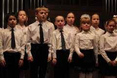 2014.12.27.3.-Mladshij-hor-Radost-laureat-Konkurs-otechestvennoj-muzyki-imeni-D.-Kabalevskogo.-GNESINKA.-Posle-koncerta-laureatov.