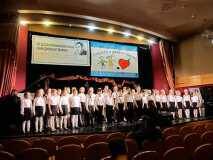 2015.04.17.-Mladshij-hor-Radost-diplom-za-masshtabnost-i-interes-k-zhanru.-I.-Dunaevskij.-Molodjozhnaja.-VI-Otkrytyj-festival-detej-i-junoshestva-imeni-Dzhordzha-Gershvina-v-CDRI.